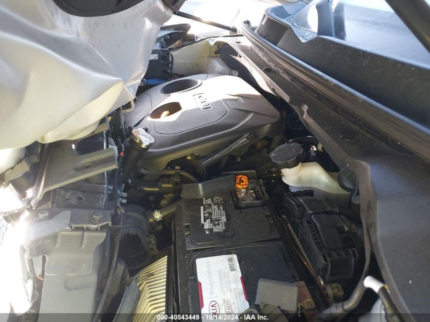 2016 KIA SOUL + - KNDJP3A56G7828552