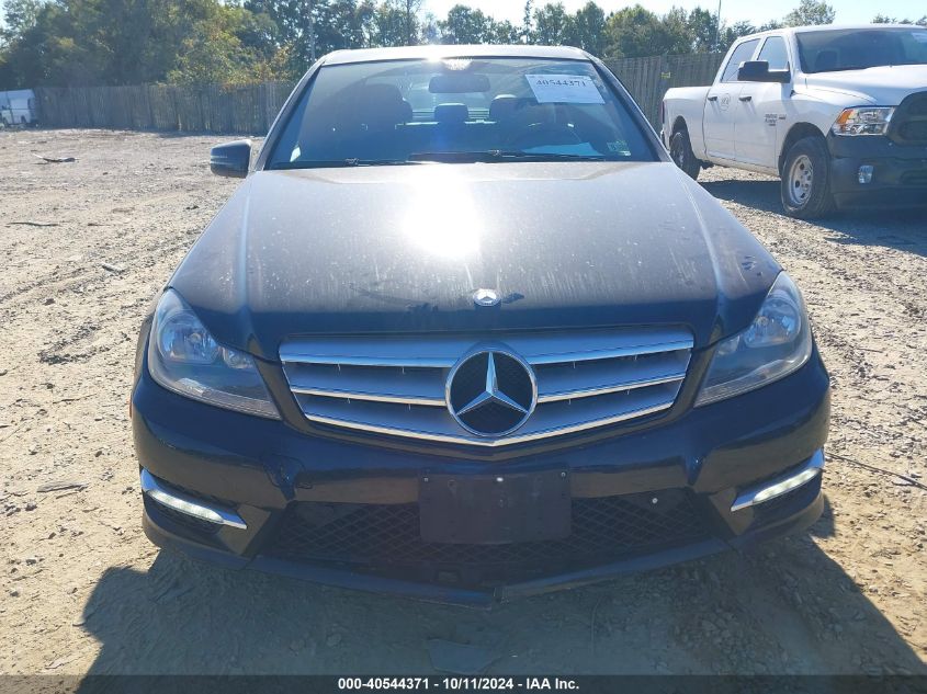 2013 Mercedes-Benz C 300 Luxury 4Matic/Sport 4Matic VIN: WDDGF8AB2DR273735 Lot: 40544371