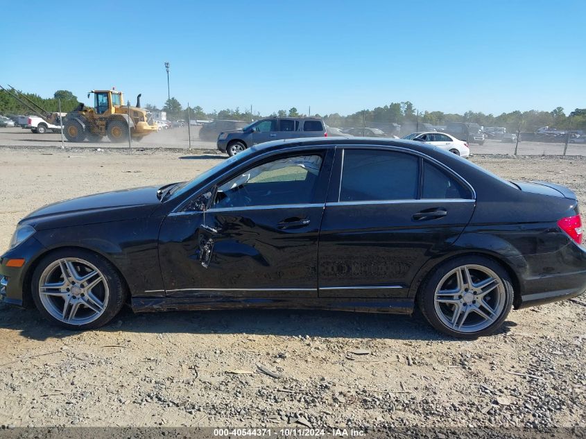 2013 Mercedes-Benz C 300 Luxury 4Matic/Sport 4Matic VIN: WDDGF8AB2DR273735 Lot: 40544371