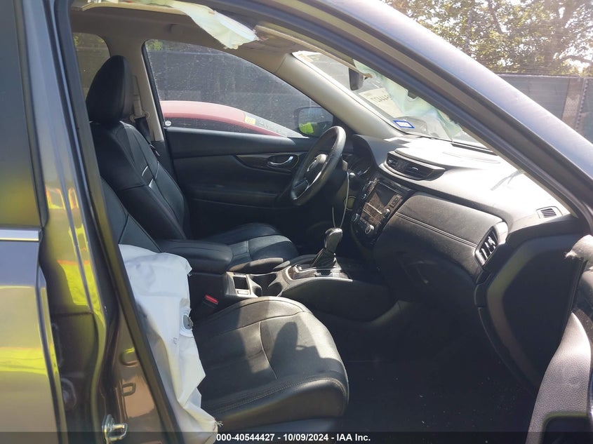 VIN 5N1AT2MT8KC805642 2019 NISSAN ROGUE SL