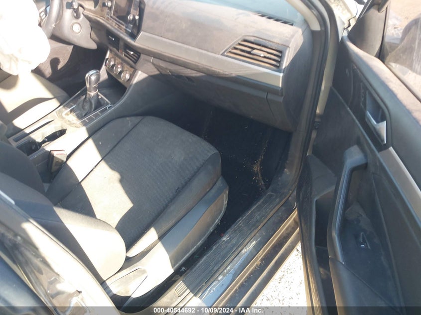 VIN 3VWC57BUXKM273371 2019 VOLKSWAGEN JETTA 1.4T R-LINE/1.4T S/1.4T SE