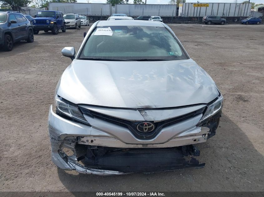 4T1B11HKXJU060049 2018 Toyota Camry Le