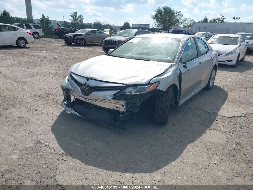 4T1B11HKXJU060049 2018 Toyota Camry Le