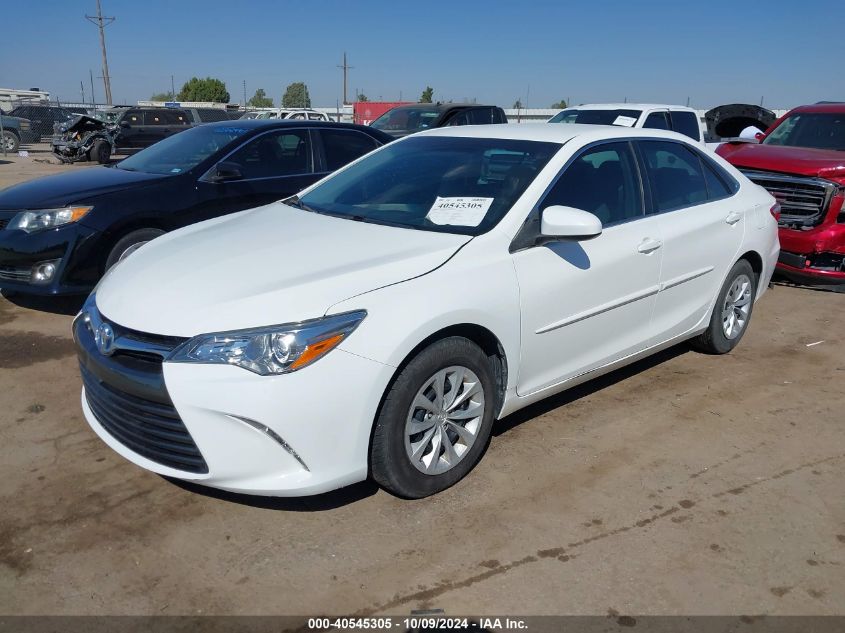 4T4BF1FK0FR486821 2015 TOYOTA CAMRY - Image 2