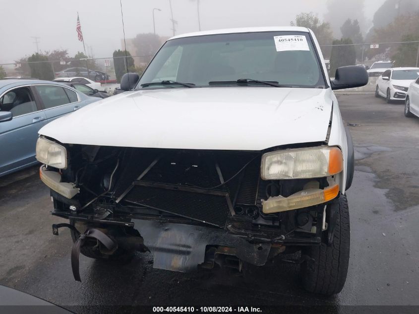 2005 GMC Sierra 2500Hd C2500 Heavy Duty VIN: 1GTHC29U05E178867 Lot: 40545410