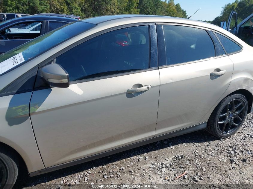 1FADP3F2XGL402677 2016 Ford Focus Se