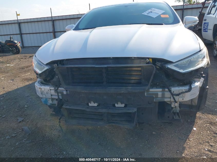 3FA6P0HD1JR232160 2018 Ford Fusion Se