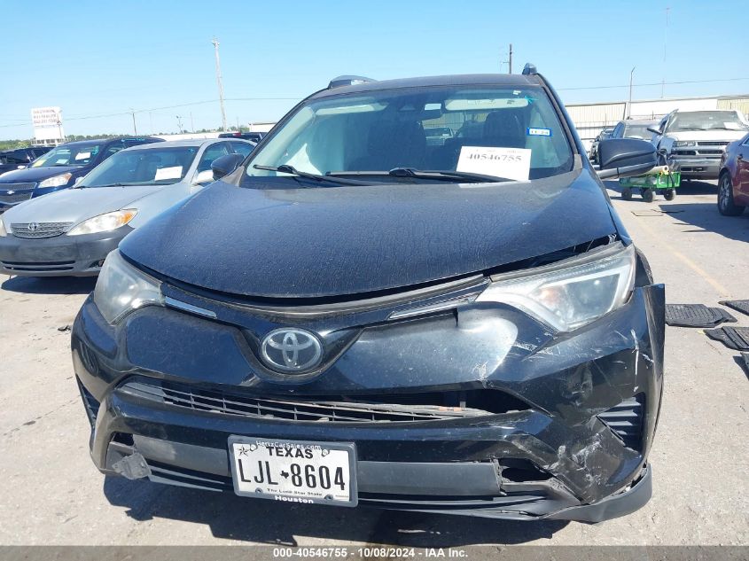 2T3ZFREV0HW355370 2017 Toyota Rav4 Le