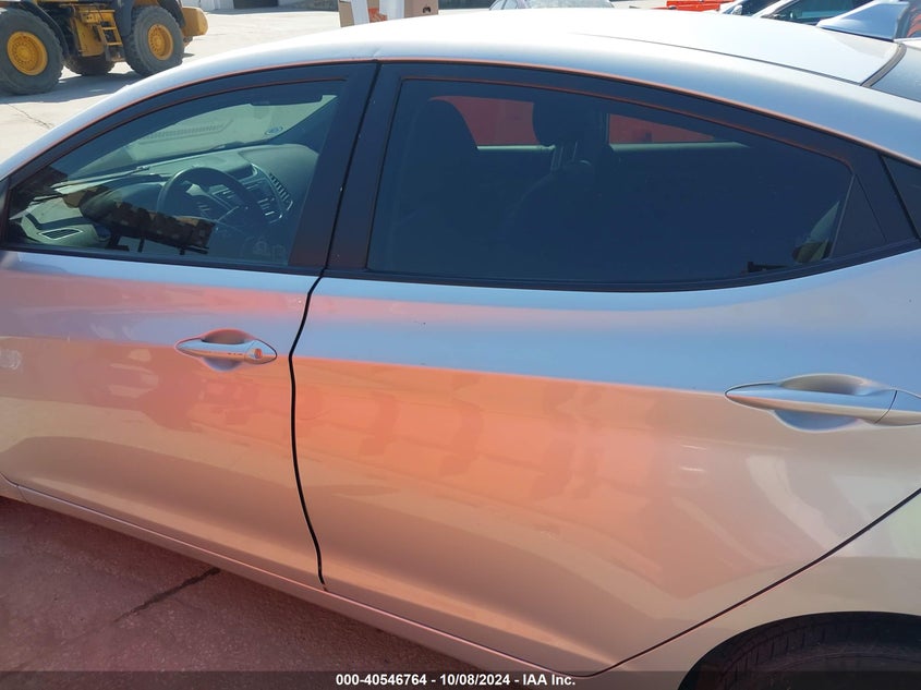 5NPDH4AE5GH721729 2016 Hyundai Elantra Se