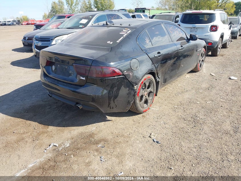 VIN SAJAR4FX4JCP30727 2018 JAGUAR XE 25T