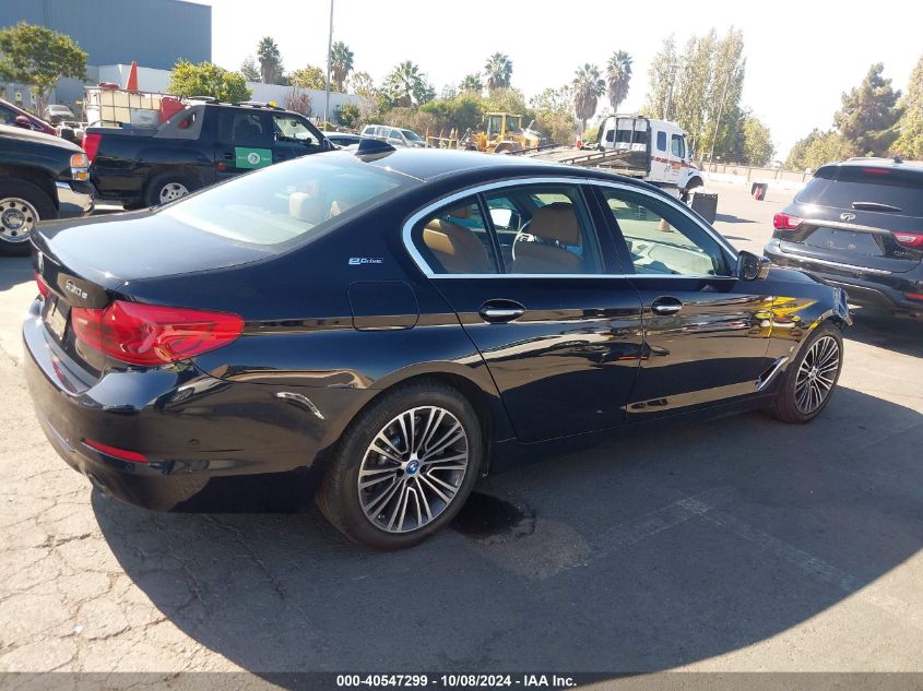 VIN WBAJB1C55JB085626 2018 BMW 5 Series, 530E Xdriv... no.4