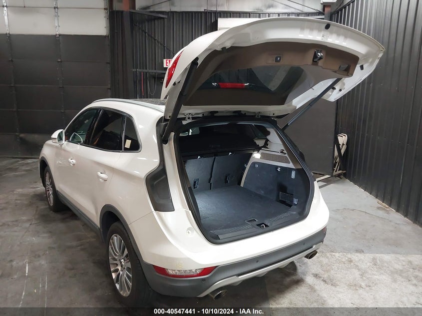 VIN 5LMCJ3D98HUL54737 2017 LINCOLN MKC RESERVE