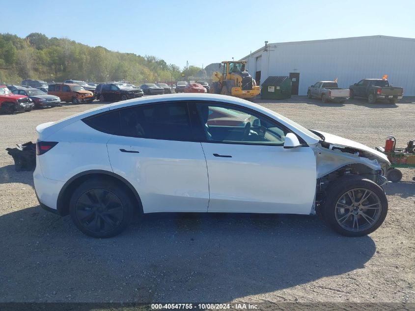 2024 Tesla Model Y Long Range Dual Motor All-Wheel Drive VIN: 7SAYGDEE7RA311921 Lot: 40547755