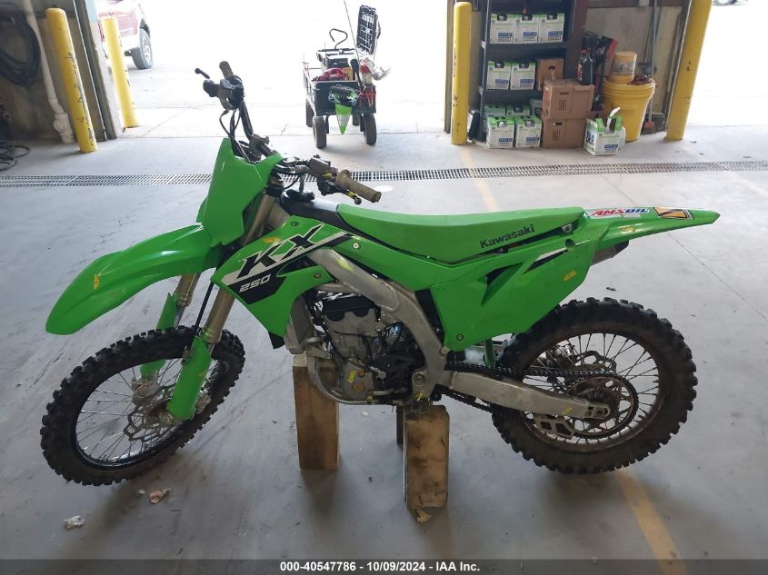 2024 Kawasaki Kx252 C VIN: JKBKXTCC3RA037696 Lot: 40547786