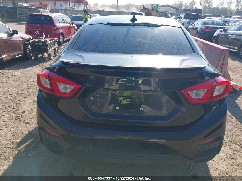 2017 CHEVROLET CRUZE VIN: 1G1BE5SM4H7269329