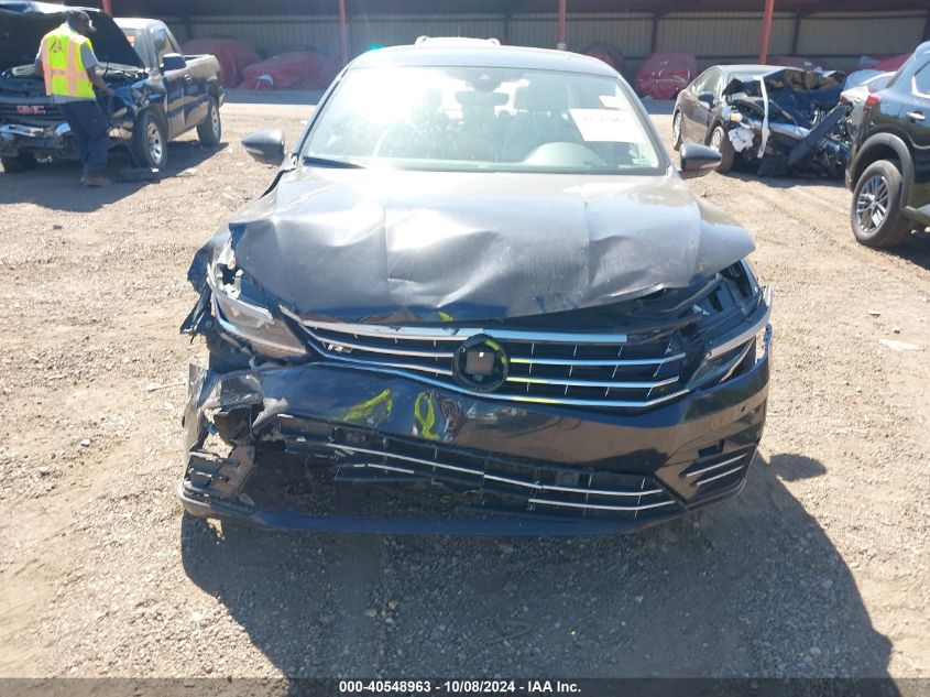 1VWMA7A37KC009597 2019 Volkswagen Passat Se R-Line