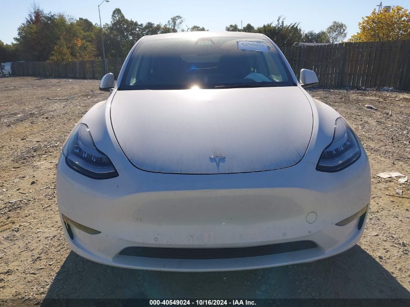 2022 Tesla Model Y Long Range Dual Motor All-Wheel Drive VIN: 7SAYGDEE1NF370962 Lot: 40549024