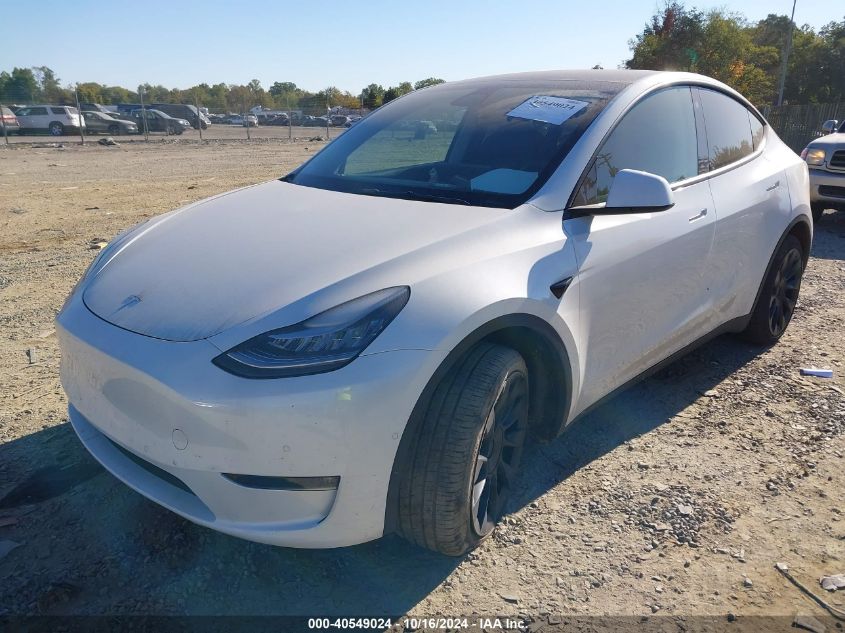 2022 Tesla Model Y Long Range Dual Motor All-Wheel Drive VIN: 7SAYGDEE1NF370962 Lot: 40549024