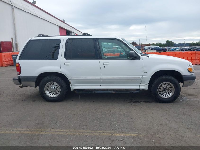 1999 Ford Explorer Eddie Bauer/Limited Edition/Xlt VIN: 1FMDU32P8XZB53907 Lot: 40550162