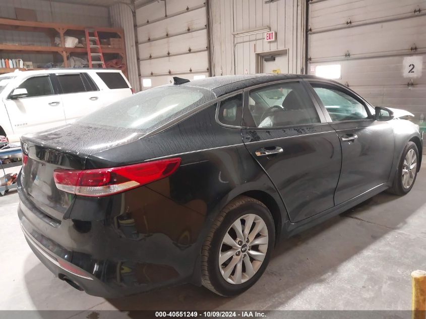 5XXGT4L35JG257609 2018 Kia Optima Lx/S