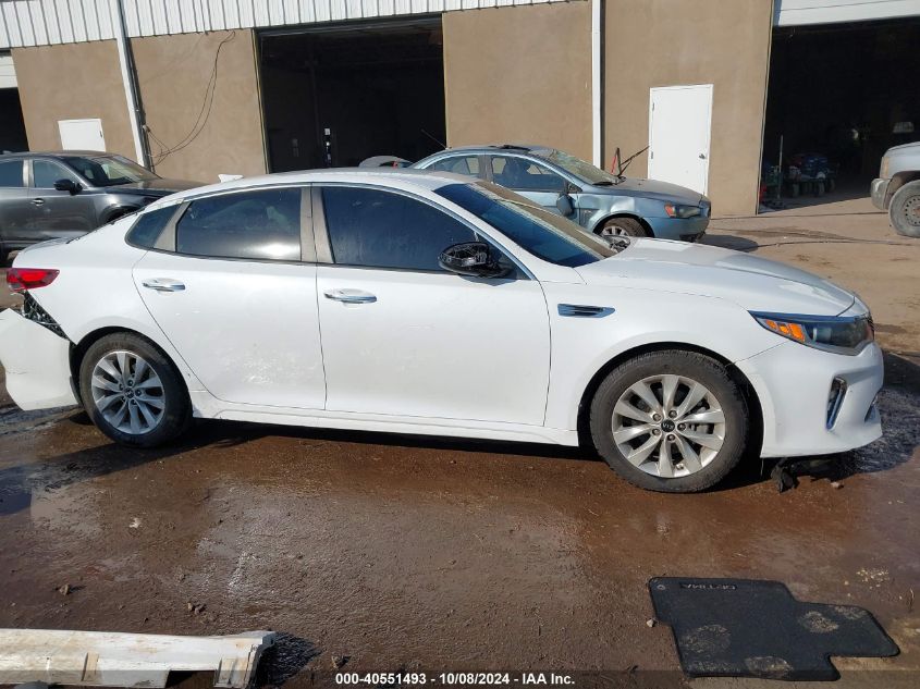 5XXGT4L30JG216160 2018 Kia Optima S