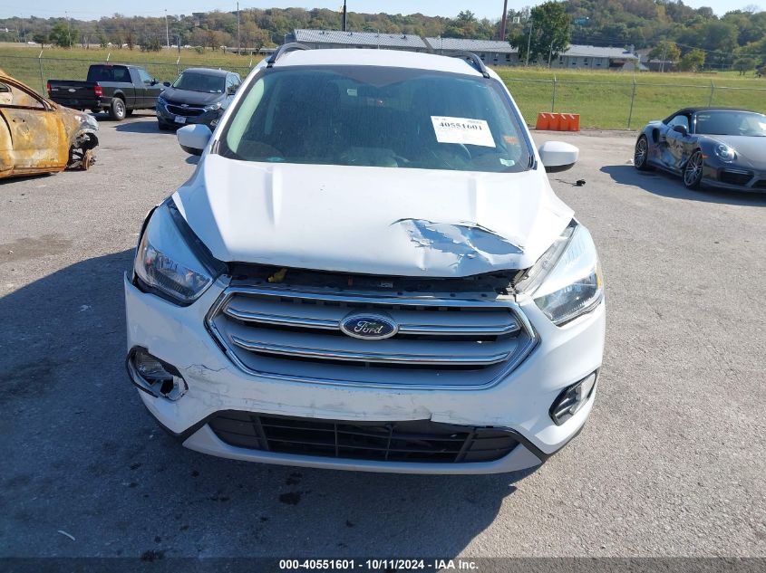 1FMCU9GD0JUB82416 2018 Ford Escape Se