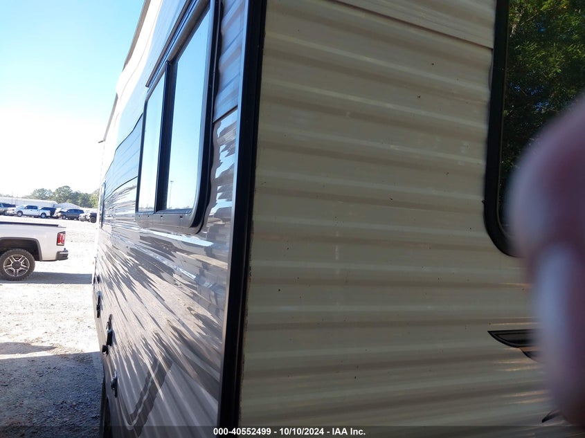2022 FOREST RIVER OTHER (VIN: 5ZT2SSKB7NE020137