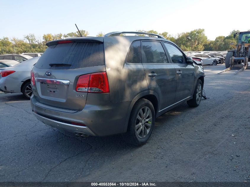 VIN 5XYKW4A25DG392486 2013 KIA Sorento, SX no.4