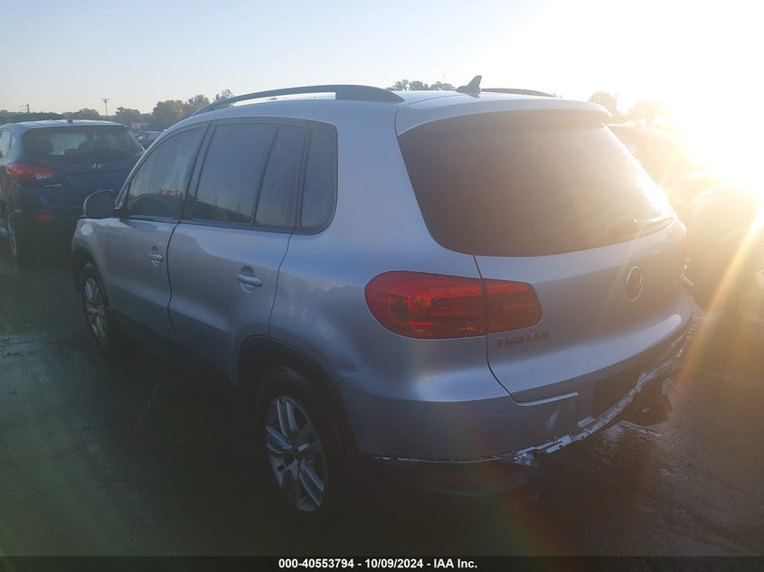 VIN WVGAV7AX9HK016767 2017 VOLKSWAGEN TIGUAN 2.0T/2.0T S