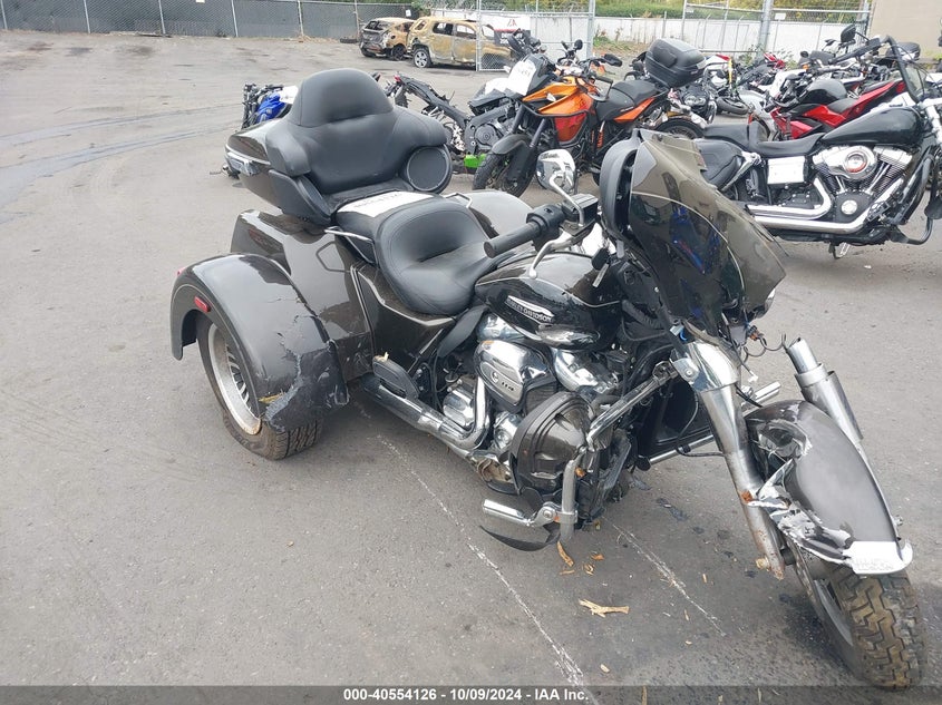 VIN 1HD1MAF13LB857581 2020 HARLEY-DAVIDSON FLHTCUTG