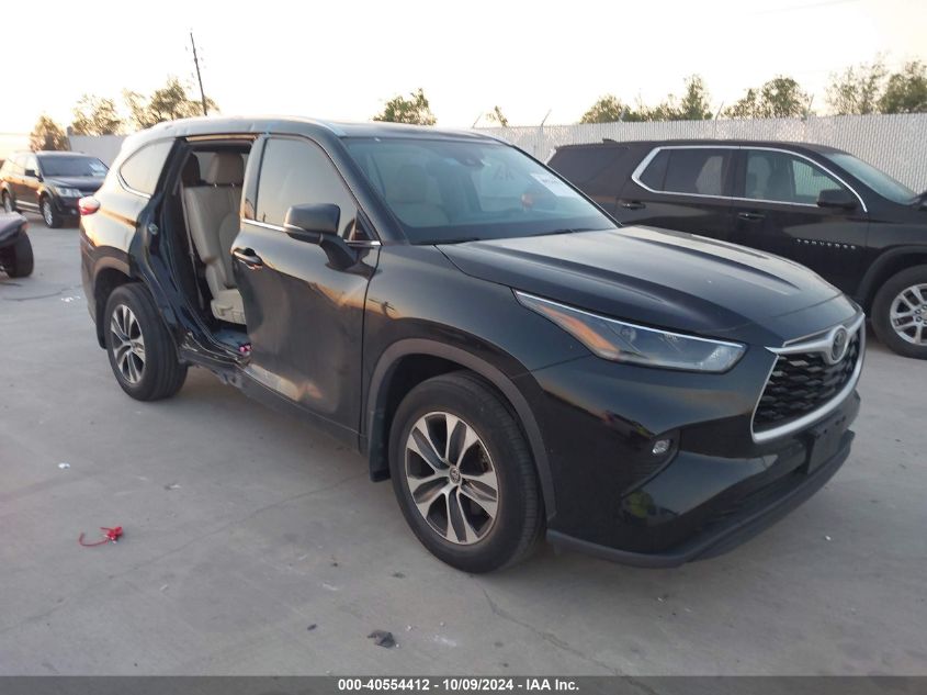 2021 TOYOTA HIGHLANDER XLE - 5TDGZRBH1MS527351