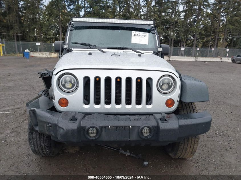 2011 Jeep Wrangler Unlimited Sport VIN: 1J4HA3H14BL560386 Lot: 40554555