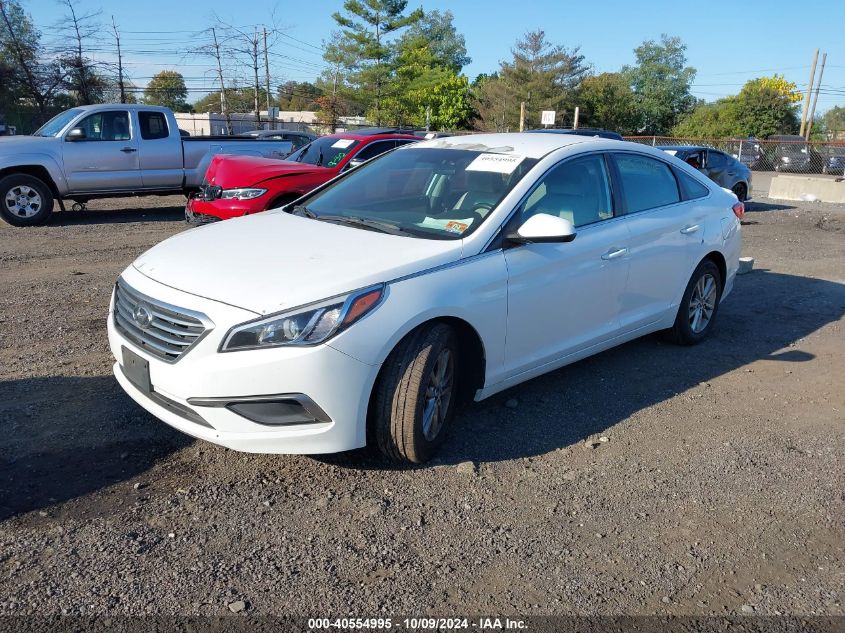 5NPE24AFXHH472859 2017 HYUNDAI SONATA - Image 2