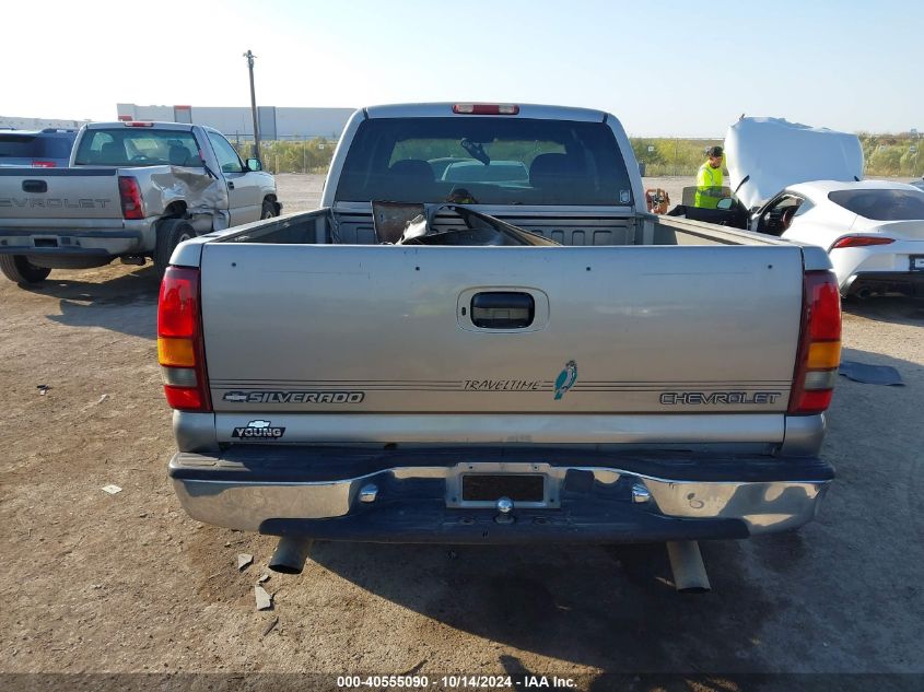 1999 Chevrolet Silverado C1500 VIN: 2GCEC19W7X1272618 Lot: 40555090