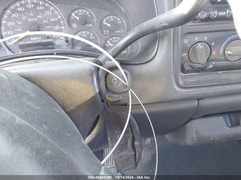 1999 Chevrolet Silverado C1500 VIN: 2GCEC19W7X1272618 Lot: 40555090