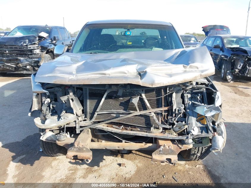 1999 Chevrolet Silverado C1500 VIN: 2GCEC19W7X1272618 Lot: 40555090