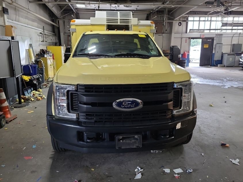 1FDUF5GY4KEE44184 2019 Ford F-550 Chassis Xl