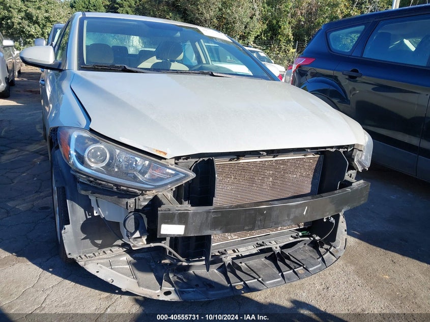 5NPD74LF3HH195028 2017 Hyundai Elantra Se
