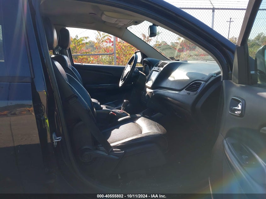 VIN 3C4PDDGG3HT703765 2017 DODGE JOURNEY CROSSROAD PLUS AWD