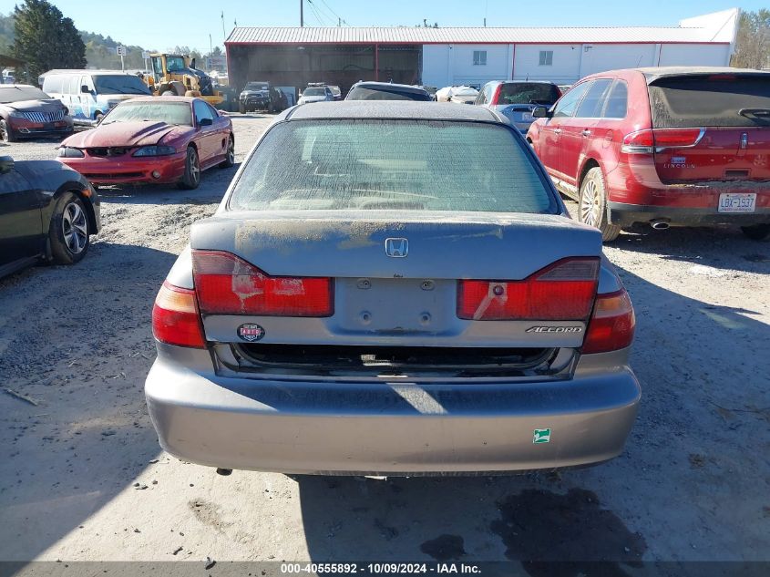 2000 Honda Accord 3.0 Ex VIN: 1HGCG1658YA090281 Lot: 40555892