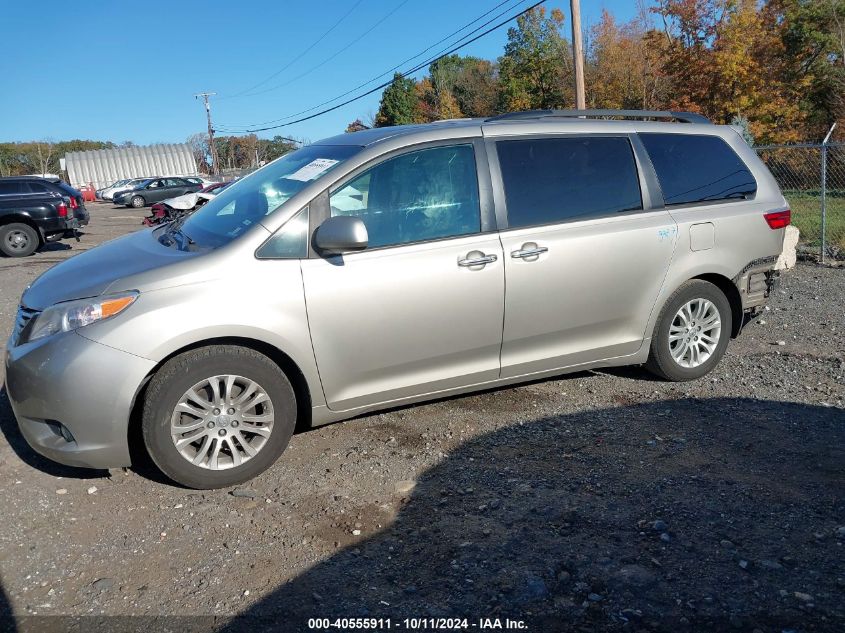 5TDYZ3DC2HS833614 2017 Toyota Sienna Xle 8 Passenger