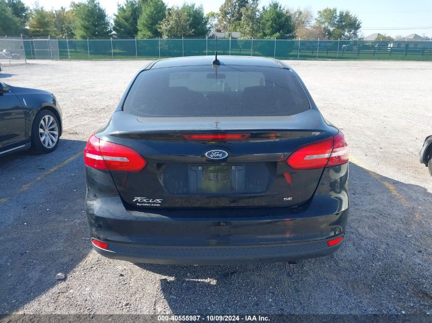 2018 Ford Focus Se VIN: 1FADP3F21JL237061 Lot: 40555987