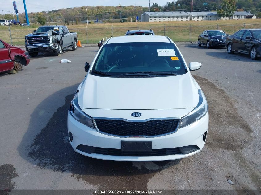 2018 Kia Forte Lx VIN: 3KPFK4A71JE211594 Lot: 40556023