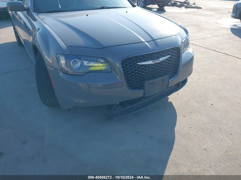 2C3CCAGG3KH648688 2019 Chrysler 300 300S Awd