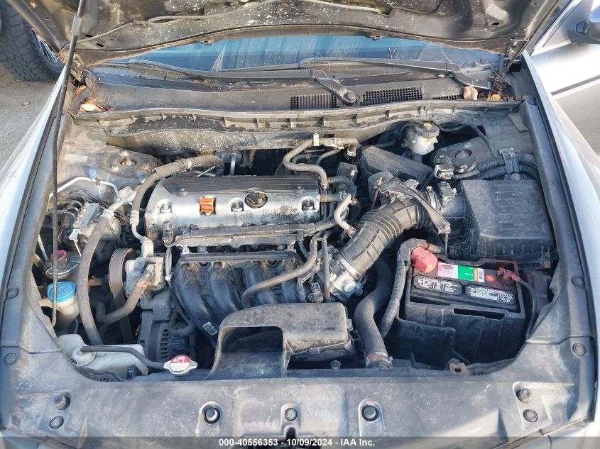 1HGCP2F60BA097084 2011 Honda Accord 2.4 Se