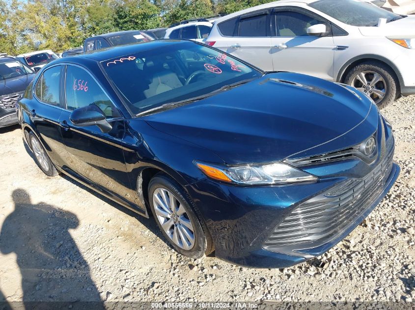 VIN 4T1B11HK9JU599259 2018 Toyota Camry, LE no.1