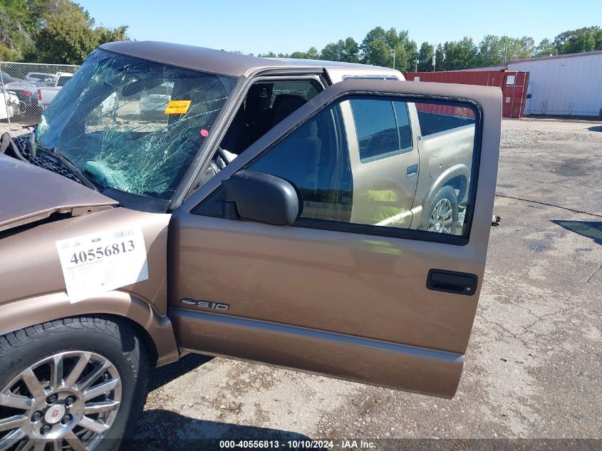 2002 Chevrolet S-10 Ls VIN: IGCDT13W02K129202 Lot: 40556813