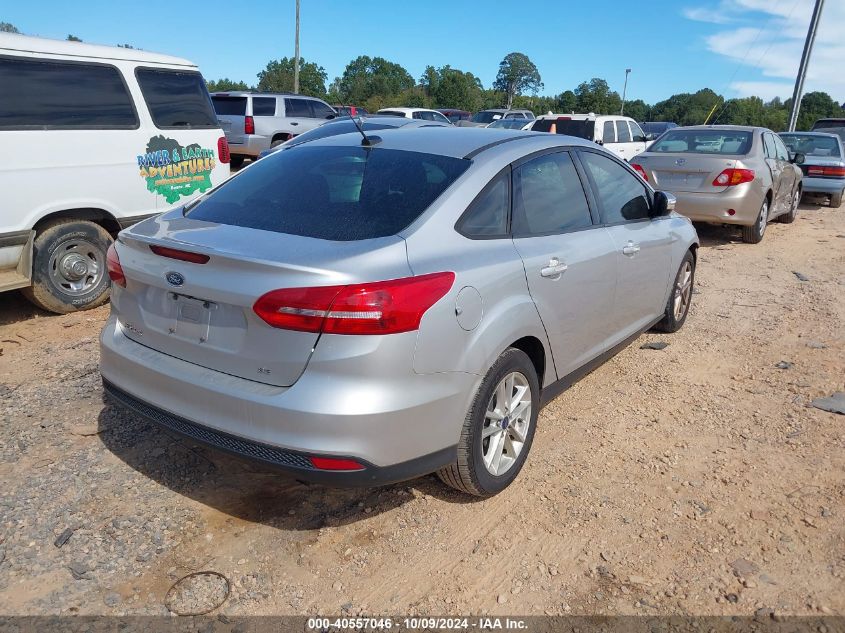 VIN 1FADP3F2XHL203629 2017 Ford Focus, SE no.4