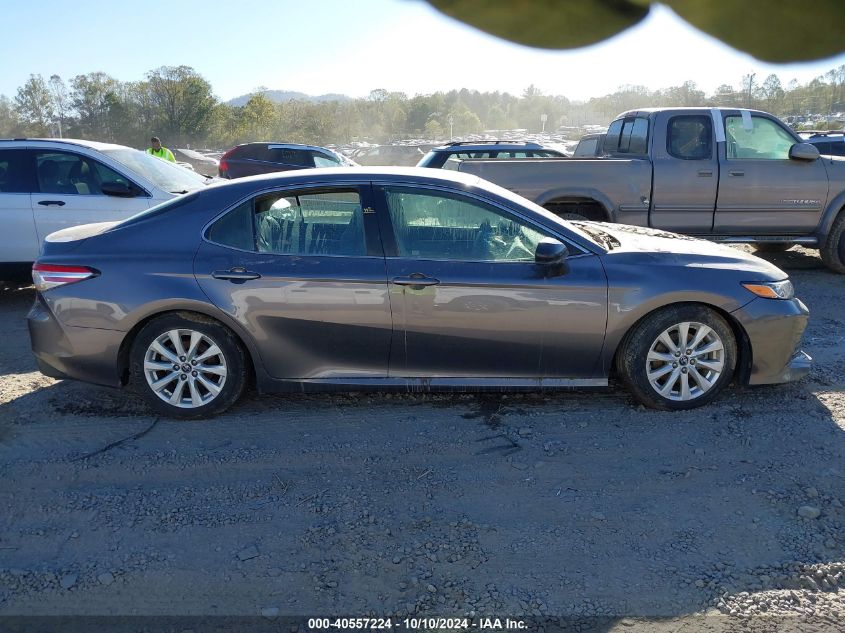 4T1B11HK8JU639606 2018 Toyota Camry Le