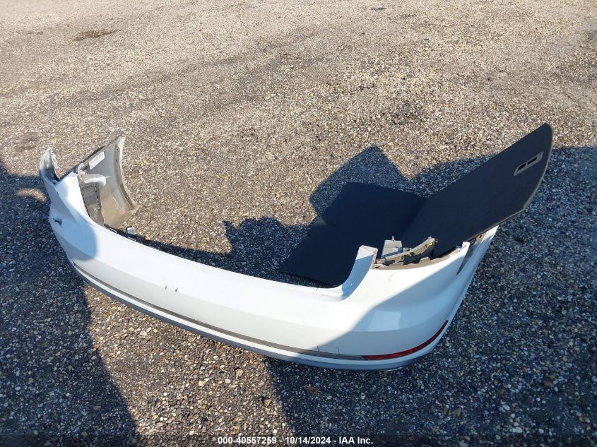 2019 AUDI A4 40 PREMIUM/40 TITANIUM PREMIUM - WAUGMAF43KN001200